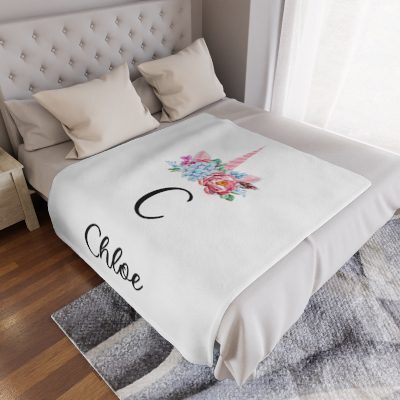 super-snuggy-unicorn-blanket